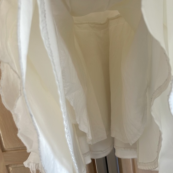 Girl’s pretty white dress size 6-7 - Picture 6 of 7